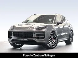 Quarzitgraumetallic Neu 2025 Porsche Cayenne GTS Chrono SUV | 162.100 € (Superpreis)