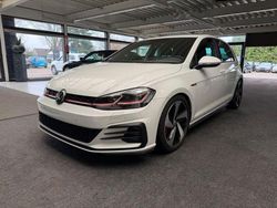 Weiß Gebraucht 2017 VW Golf VII GTI Limousine | 22.990 € (Etwas zu teuer)