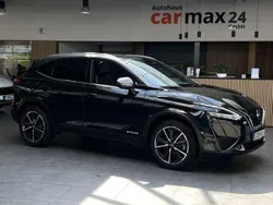 Black m/dark gray m Gebraucht 2023 Nissan Qashqai Tekna SUV | 29.970 € (Fairer Preis)