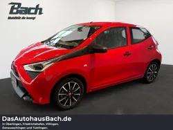 Rot Gebraucht 2020 Toyota Aygo X-play Kleinwagen | 10.470 € (Fairer Preis)
