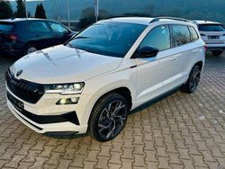 Weiß Gebraucht 2025 Skoda Karoq SportLine SUV | 36.490 € (Etwas zu teuer)