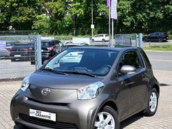 Braun Gebraucht 2013 Toyota iQ Kleinwagen | 6.999 € (Fairer Preis)