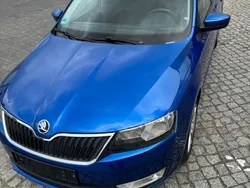 Blau Gebraucht 2014 Skoda Rapid Ambition Limousine | 8.980 € (Etwas zu teuer)