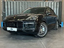 Schwarz Gebraucht 2019 Porsche Cayenne Turbo Chrono SUV | 52.900 €