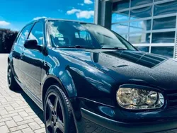 Schwarz Gebraucht 2003 VW Golf IV Limousine | 2.100 €