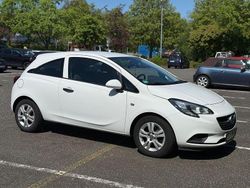 Weiß Gebraucht 2017 Opel Corsa Edition Kleinwagen | 5.990 € (Etwas zu teuer)