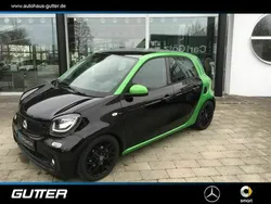 Schwarz Gebraucht 2017 Smart ForFour Electric Drive Limousine | 17.900 €