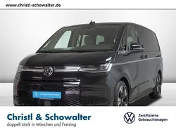 Schwarz Gebraucht 2023 VW Multivan Style Van / Kleinbus | 58.947 € (Etwas zu teuer)