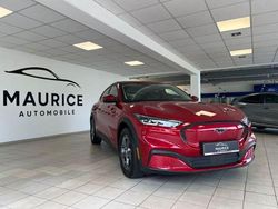 Rot Gebraucht 2022 Ford Mustang Mach-E Extended Range SUV | 33.690 € (Guter Preis)