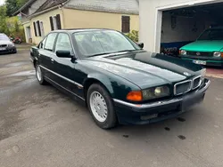 Grün Gebraucht 1996 BMW 740 Limousine | 5.999 €