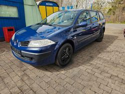 Blau Gebraucht 2007 Renault Mégane GrandTour Kombi | 2.590 € (Teuer)