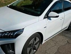 Weiß Gebraucht 2020 Hyundai Ioniq Premium Kleinwagen | 16.250 € (Fairer Preis)