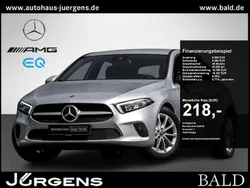 Iridiumsilber metallic Gebraucht 2022 Mercedes A200 Business Limousine | 23.210 € (Guter Preis)