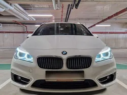 Weiß Gebraucht 2017 BMW 218 Gran Tourer Luxury Line Van / Kleinbus | 11.550 € (Superpreis)
