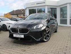 Saphirschwarz metallic Gebraucht 2025 BMW 120 M Sport Kleinwagen | 30.990 € (Guter Preis)