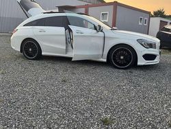 Weiß Gebraucht 2015 Mercedes CLA250 Limousine | 20.500 € (Fairer Preis)