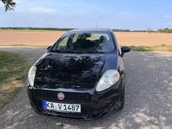 Schwarz Gebraucht 2011 Fiat Grande Punto Kleinwagen | 2.800 € (Fairer Preis)