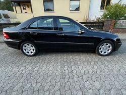 Schwarz Gebraucht 2007 Mercedes C200 Elegance Limousine | 6.799 € (Fairer Preis)