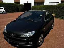 Schwarz Gebraucht 2004 Peugeot 206 CC Cabrio | 1.250 € (Fairer Preis)
