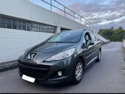 Grau Gebraucht 2011 Peugeot 207 Kombi | 3.200 € (Guter Preis)