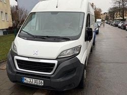 Weiß Gebraucht 2016 Peugeot Boxer Van | 8.999 € (Guter Preis)