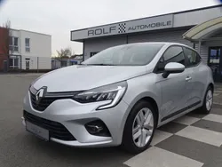 Silber platingrau (metallic) Gebraucht 2022 Renault Clio V Business Limousine | 13.790 € (Fairer Preis)
