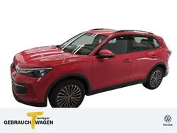 Persimmon red metallic Gebraucht 2024 VW Tiguan Life SUV | 32.490 € (Superpreis)