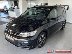 Deep black perleffekt Gebraucht 2021 VW Touran R-line Van / Kleinbus | 28.790 € (Guter Preis)