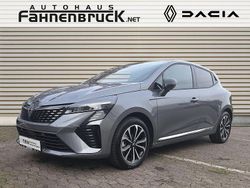 Grau Gebraucht 2024 Renault Clio V Techno Limousine | 21.390 € (Fairer Preis)