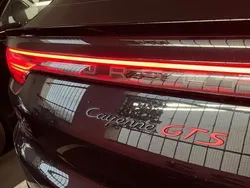 Schwarz Gebraucht 2021 Porsche Cayenne GTS SUV | 103.000 €
