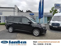 Schwarz Gebraucht 2024 Ford Tourneo Courier Titanium Van / Kleinbus | 26.990 € (Fairer Preis)