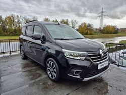 Schwarz Gebraucht 2023 Renault Kangoo Techno Limousine | 22.490 € (Fairer Preis)
