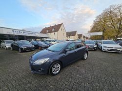Grau Gebraucht 2011 Ford Focus Trend Limousine | 4.300 € (Fairer Preis)