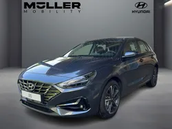 Dark knight / mic Gebraucht 2024 Hyundai i30 Comfort Limousine | 25.590 € (Guter Preis)