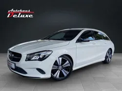 Calcitweiss Gebraucht 2017 Mercedes CLA180 Urban Limousine | 18.900 € (Guter Preis)