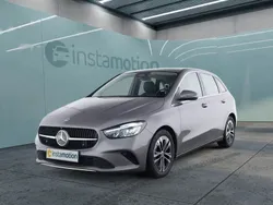 Grau Gebraucht 2023 Mercedes B180 Progressive Van / Kleinbus | 29.620 € (Fairer Preis)