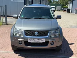 Grau Gebraucht 2008 Suzuki Grand Vitara SUV | 3.499 € (Superpreis)