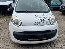 Weiß Gebraucht 2007 Citroën C1 Kleinwagen | 599 €