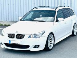 Weiß Gebraucht 2007 BMW 530 Shadowline Kombi | 8.300 € (Etwas zu teuer)