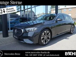 Grau Gebraucht 2023 Mercedes E220 Avantgarde Limousine | 48.950 € (Teuer)