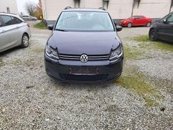 Schwarz Gebraucht 2014 VW Touran Trendline Van / Kleinbus | 5.900 € (Guter Preis)