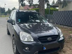 Grau Gebraucht 2006 Kia Carens Van / Kleinbus | 2.499 €