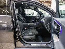 Grau Gebraucht 2025 Mercedes GLC200 SUV | 65.250 €