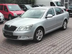 Silber Gebraucht 2009 Skoda Octavia Elegance Limousine | 4.250 € (Fairer Preis)