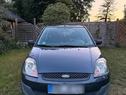 Schwarz Gebraucht 2006 Ford Fiesta Kleinwagen | 1.200 € (Etwas zu teuer)