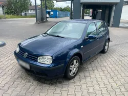 Blau Gebraucht 2002 VW Golf IV Kleinwagen | 450 € (Superpreis)