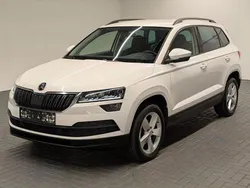 Weiß (candyweiss) Gebraucht 2019 Skoda Karoq SUV | 19.980 € (Guter Preis)
