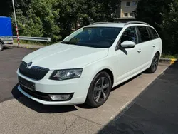 Weiß Gebraucht 2016 Skoda Octavia Kombi | 5.900 € (Superpreis)
