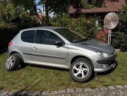 Silber Gebraucht 2002 Peugeot 206 Quiksilver Limousine | 550 € (Superpreis)