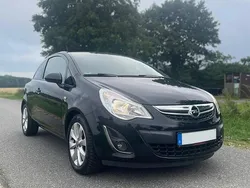 Schwarz Gebraucht 2012 Opel Corsa Kleinwagen | 2.300 € (Guter Preis)